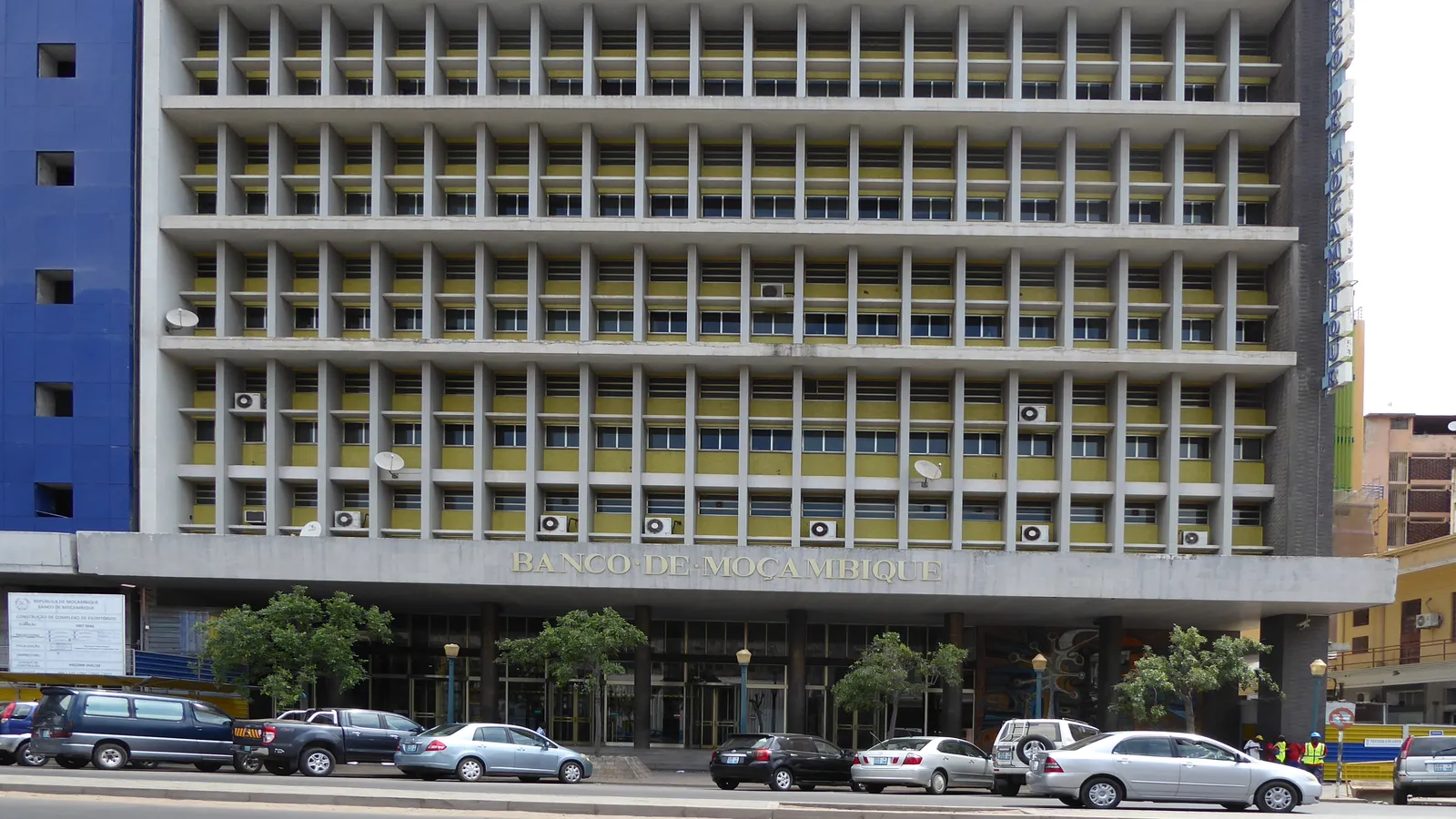 The Banco de Moçambique building on Avenida 25 de Setembro in Maputo